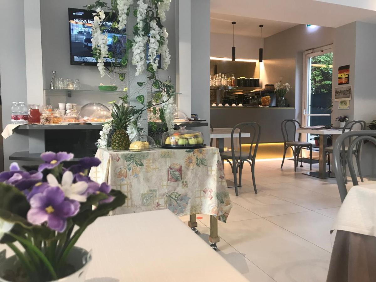 Hotel Villa Hermosa リッチョーネ エクステリア 写真